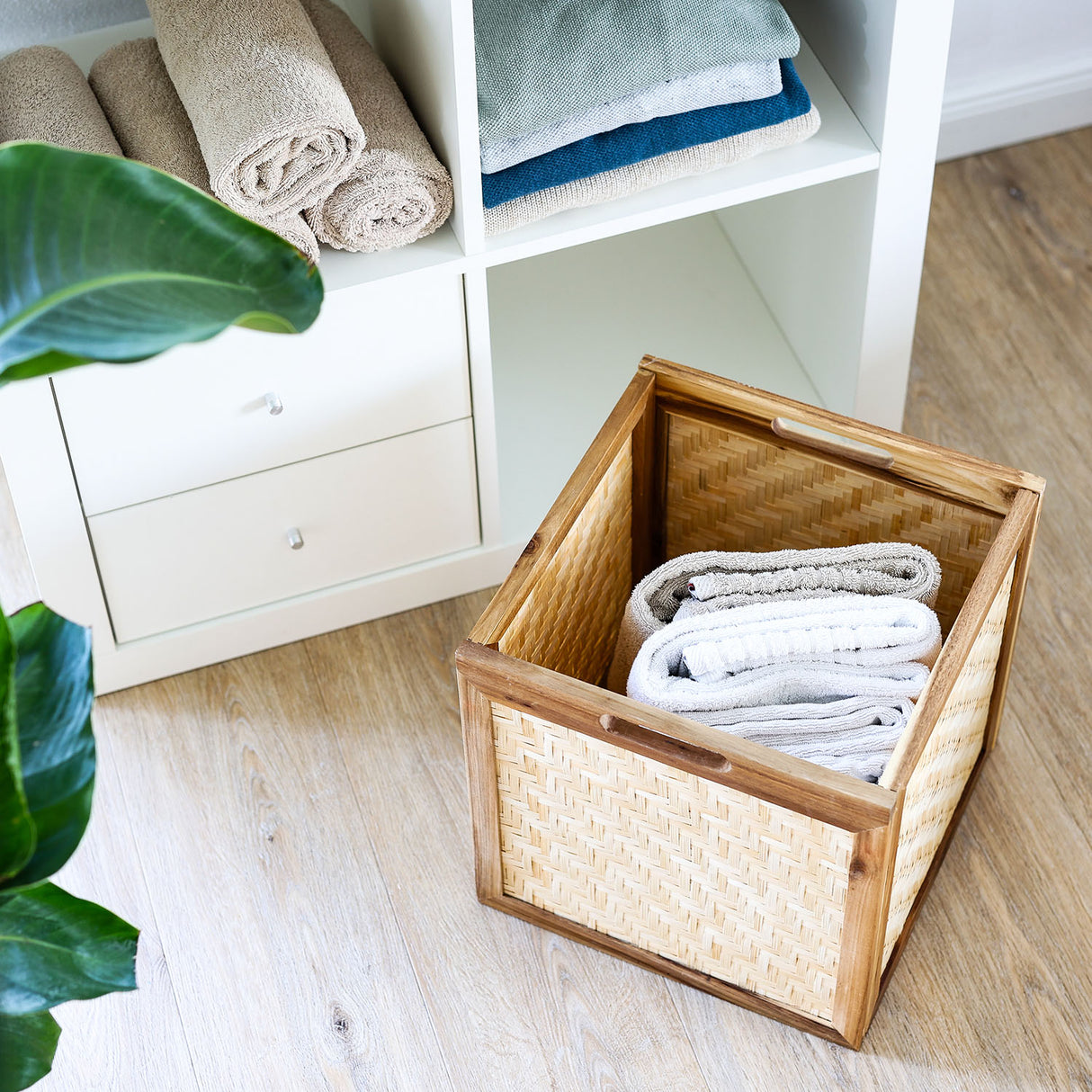 Kallax Rattan Korb mit Wiener Geflecht und Holzrahmen, 32 x 34 x 32cm Kallax Einsatz Clutter Cover