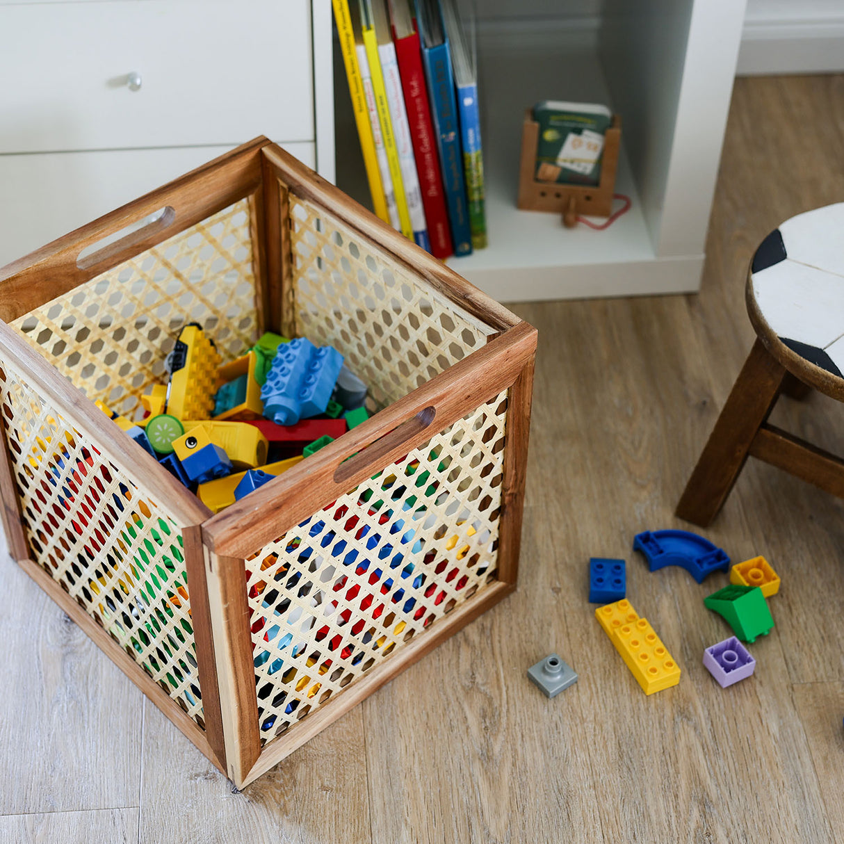 Kallax Rattan Korb mit Wiener Geflecht und Holzrahmen, 32 x 34 x 32cm Kallax Einsatz Clutter Cover