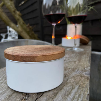 Outdoor-Kerze „Biike“ hochwertiges Tischfeuer mit Dauerdocht und Holzdeckel